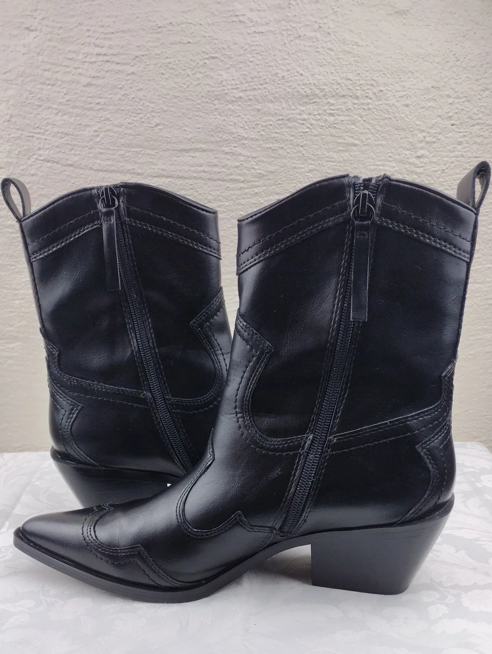 Madden Girl Swifty Black PU Upper Pointed Toe Side Zip Blocked Heel Western Boot